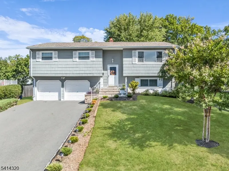 11 Fulton Rd, Franklin, NJ 08873 - #1