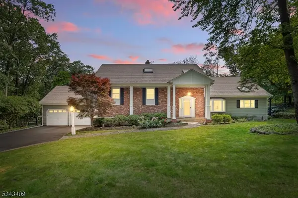 149 Knollwood Dr, Watchung Boro, NJ 07069