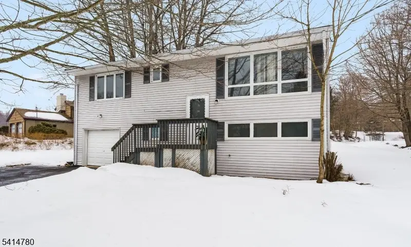 74 Sleepy Hollow Rd, Byram, NJ 07821 - #2