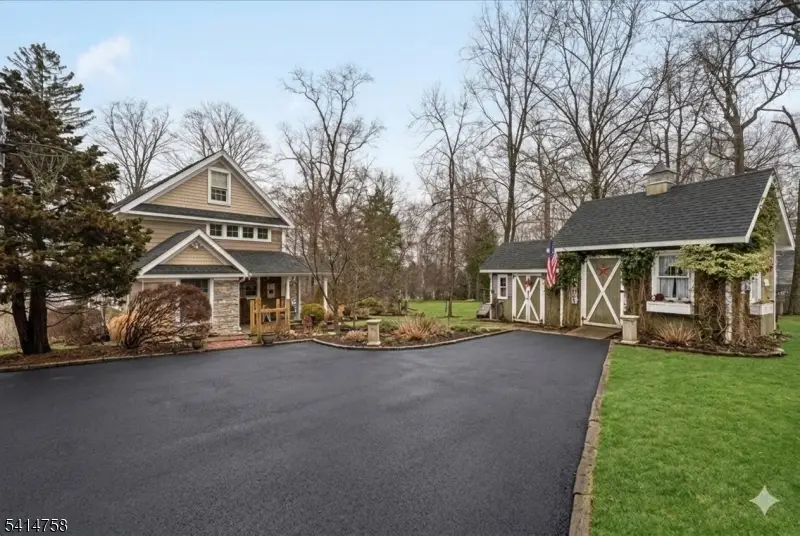 17 Rosemont Ave, West Milford, NJ 07480 - #2