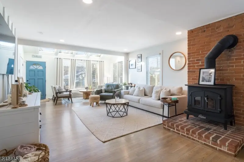 16 Cobb Pl, Morristown, NJ 07960 - #1