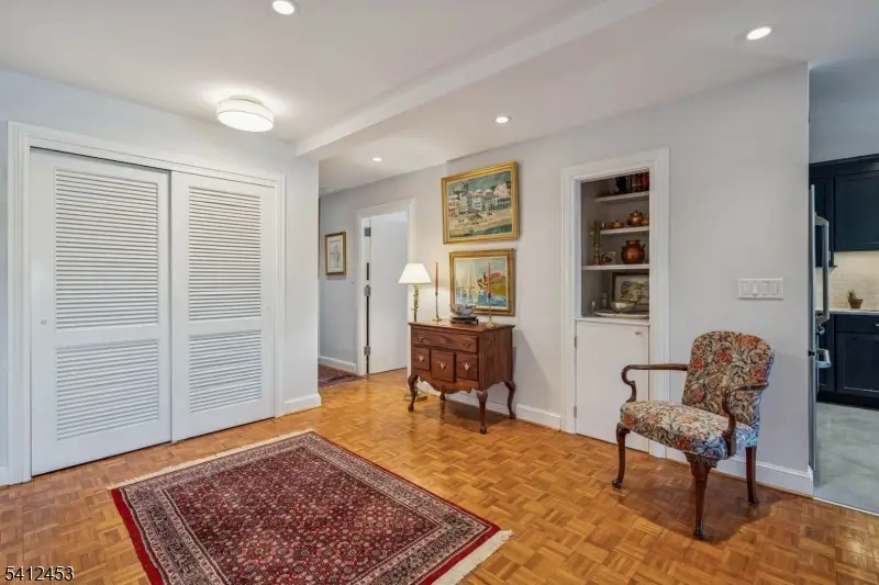 11 Euclid Ave #4D, Summit, NJ 07901 - #3