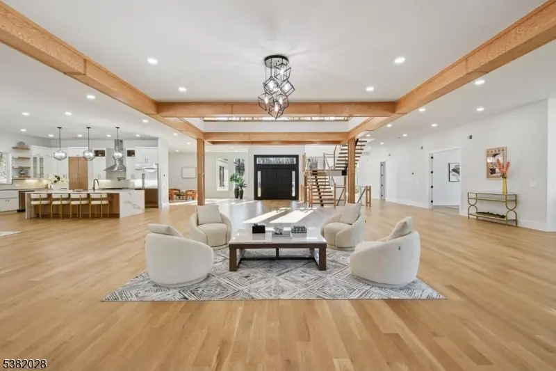 19 Highlander Dr, Scotch Plains, NJ 07076 - #3