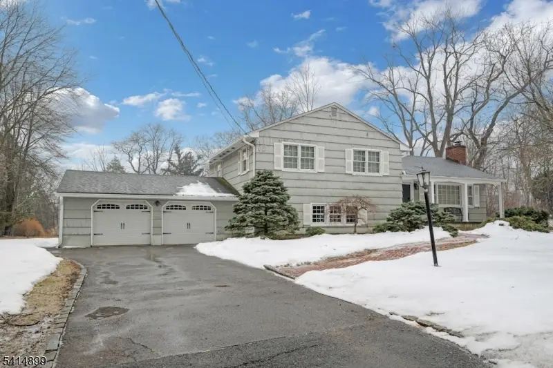 6 Wyndwood Rd, Morris Plains, NJ 07950 - #2