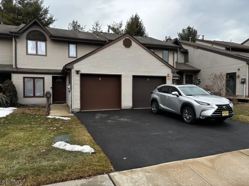 4 Peach Ct, Raritan, NJ 08822 - #1