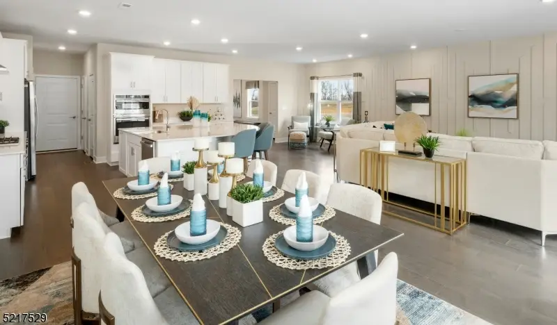 20 Eastwood Ter #20, East Hanover, NJ 07936 - #3