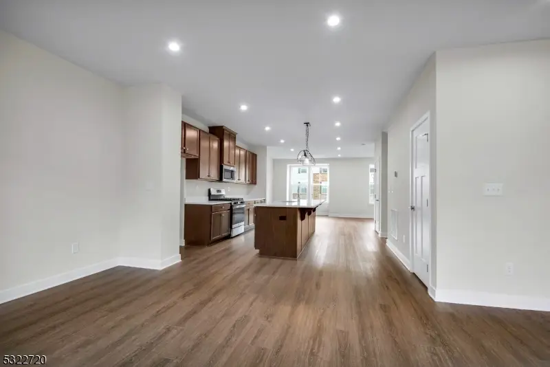 3 Peckwell St, Budd Lake, NJ 07828 - #3