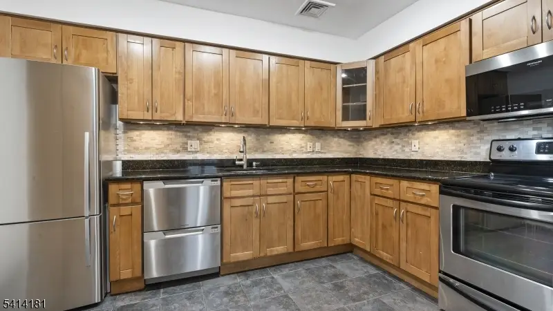 308-310 Passaic Ave, Harrison, NJ 07029 - #3