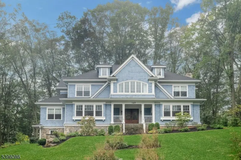 149 Hillcrest Ave, Summit, NJ 07901 - #1