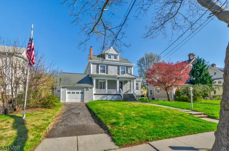 132 W 6th Ave, Roselle, NJ 07203 - #2