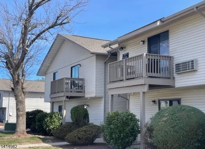 20-119 Delar Pky, Franklin Park, NJ 08823 - #3