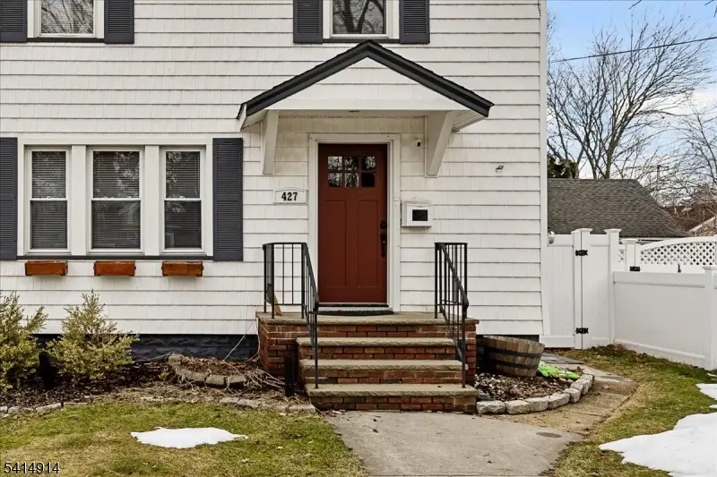 427 Willow Ave, Roselle Park, NJ 07204 - #3