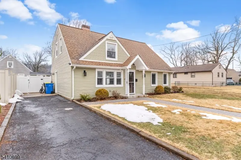 122 Greenbrook Rd, Dunellen, NJ 08812 - #3