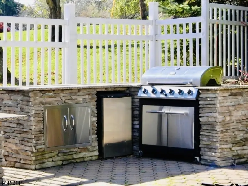 10 Mountain View Dr, Wantage, NJ 07461 - #2