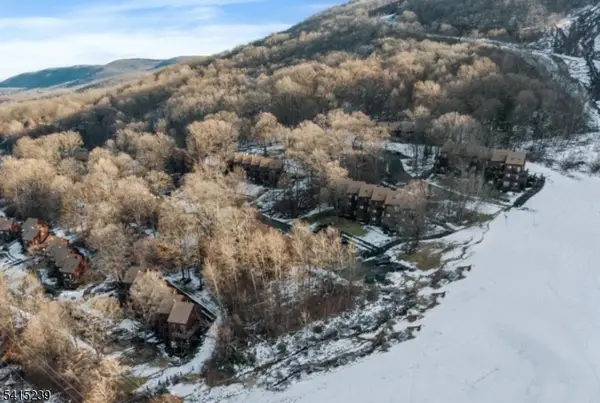 7 Deer Valley Ln #7, Vernon Twp., NJ 07462