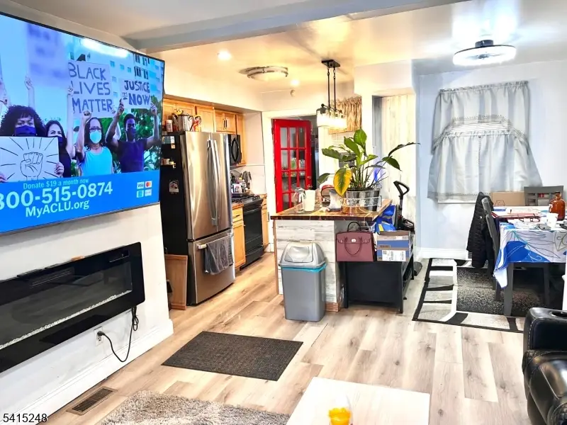 27 Melmore Gdns, East Orange, NJ 07017 - #3