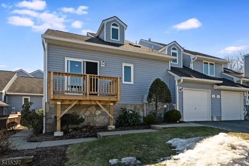 4 Currey Lane, West Orange, NJ 07052 - #1