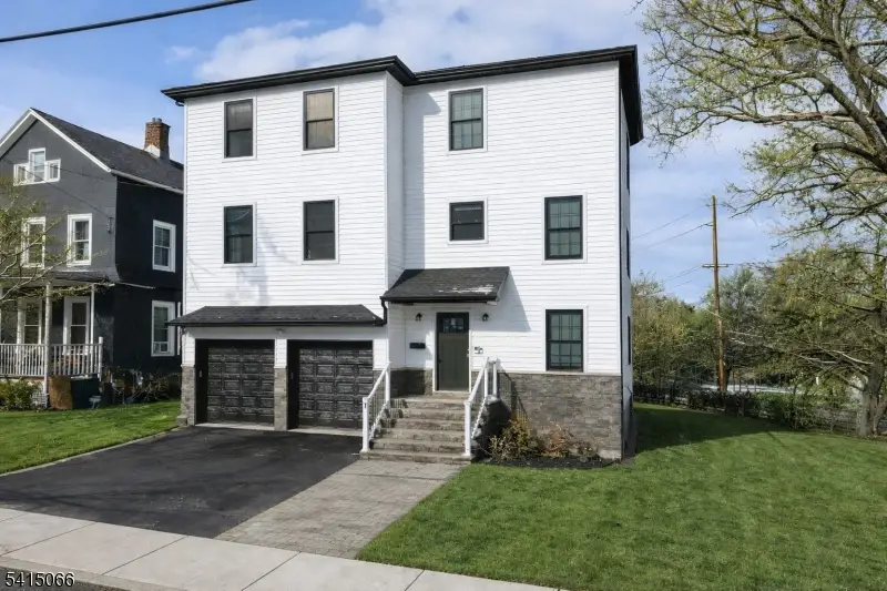7 Maple St, Bloomfield, NJ 07003 - #1