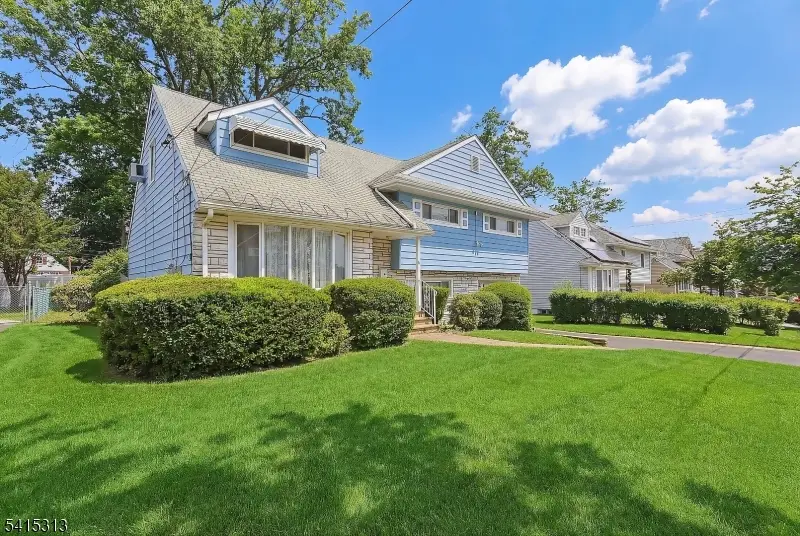 137 Voorhees St, Teaneck, NJ 07666 - #3