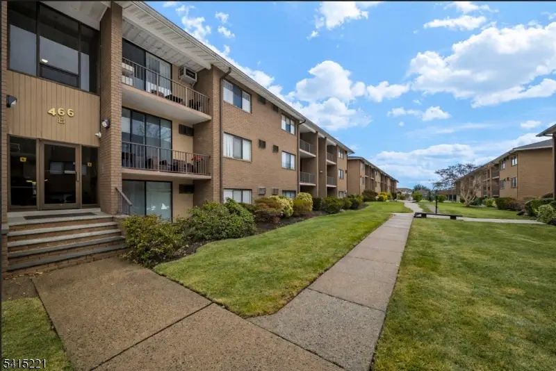 466B Liberty St, Little Ferry, NJ 07643 - #1