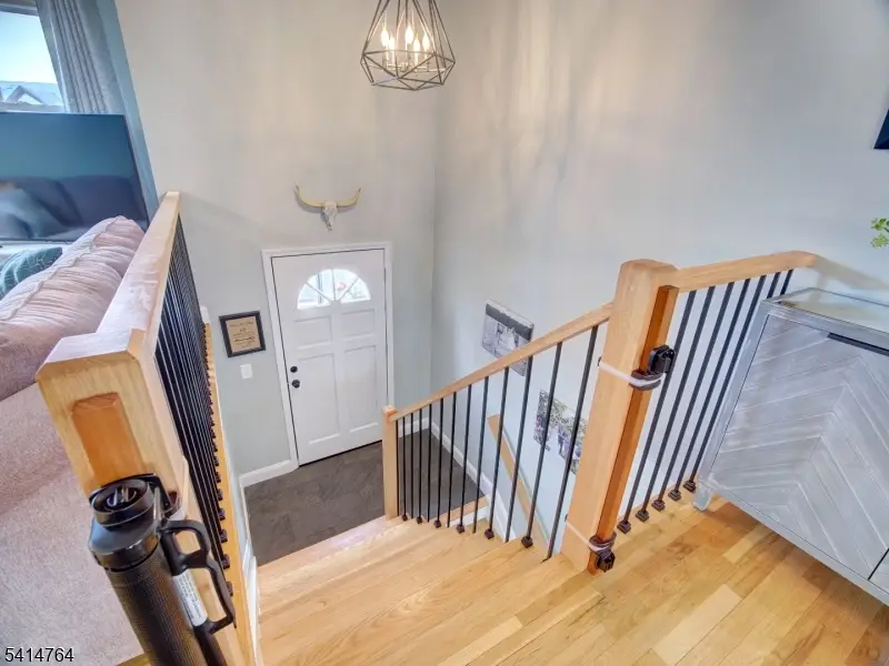 68 Arthur Ter, Kenilworth, NJ 07033 - #3