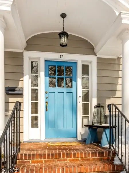 17 Mendl Ter, Montclair Twp., NJ 07042