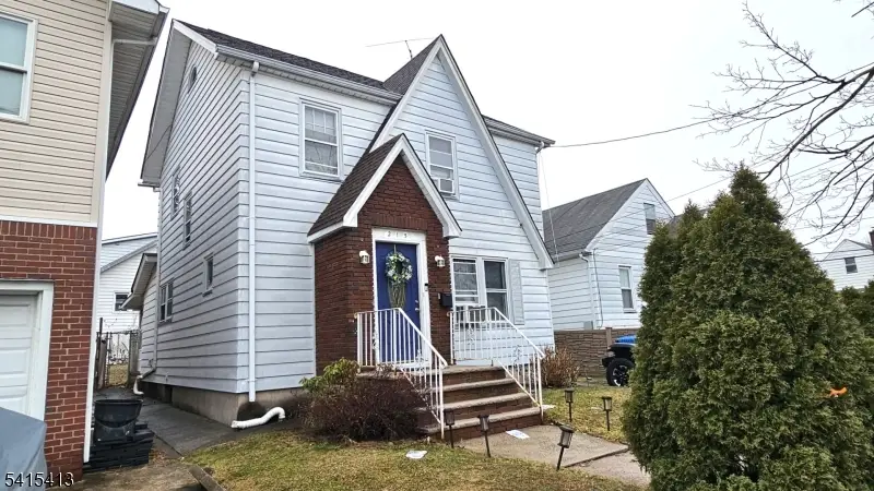 213 Vernon Ave, Paterson, NJ 07503 - #3