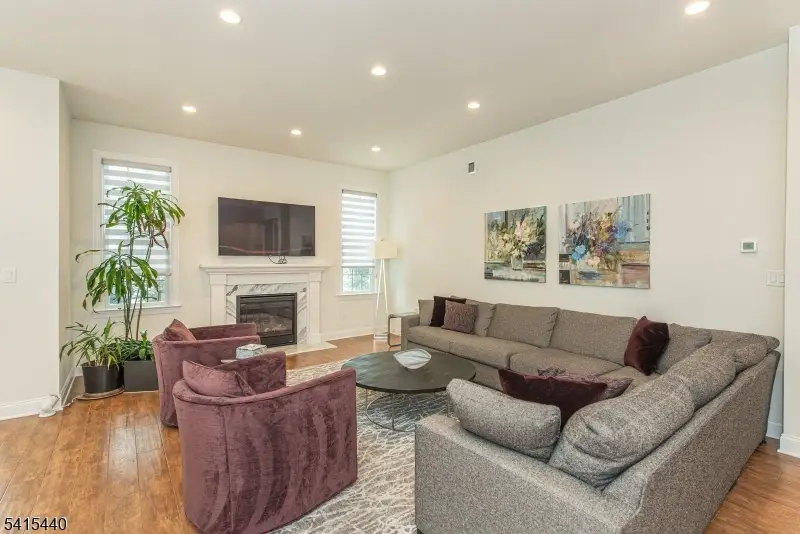 12 Beecher Ln, Flanders, NJ 07836 - #3