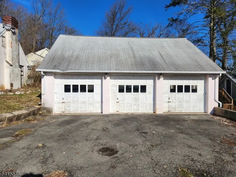 116 Johnston Dr, Watchung, NJ 07069 - #3