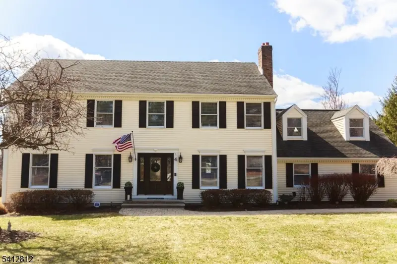 4 Victoria Dr, Flanders, NJ 07836 - #2