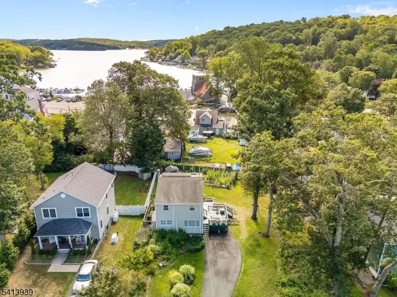 19 W River Styx Rd, Hopatcong, NJ 07843 - #2