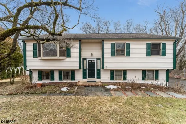 21 Slope Dr, Mansfield Twp., NJ 07840