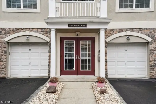 4 Slate Ct #C1, Woodland Park, NJ 07424