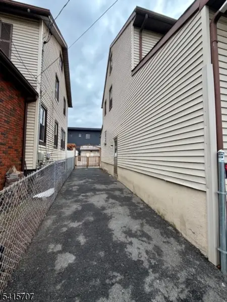 24 Hollywood Ave, Hillside, NJ 07205 - #3