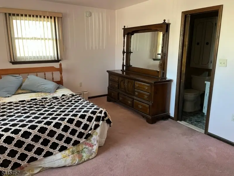 5 Sydney Pl, Manville, NJ 08835 - #3