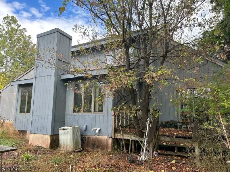 6 Firethorn Dr, Holland, NJ 08848 - #3