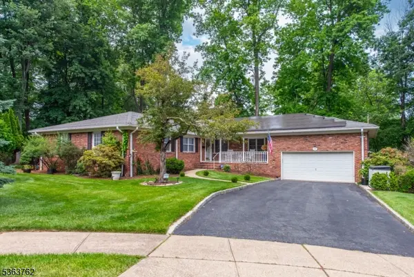 12 Ravine Rd, Verona Twp., NJ 07044