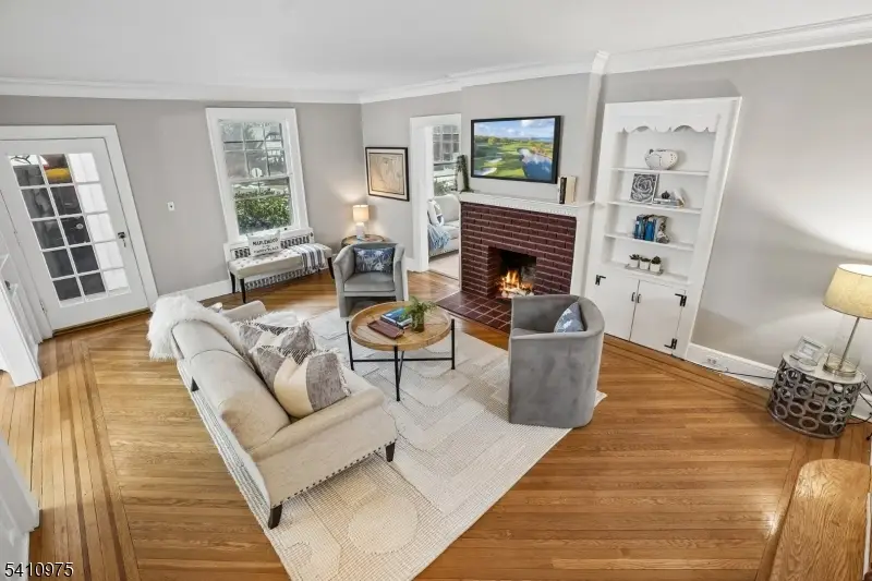 25 Burnett Ter, Maplewood, NJ 07040 - #3