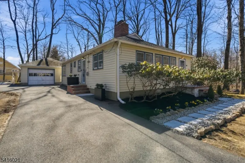 54 Cobb Rd, Mountain Lakes, NJ 07046 - #3