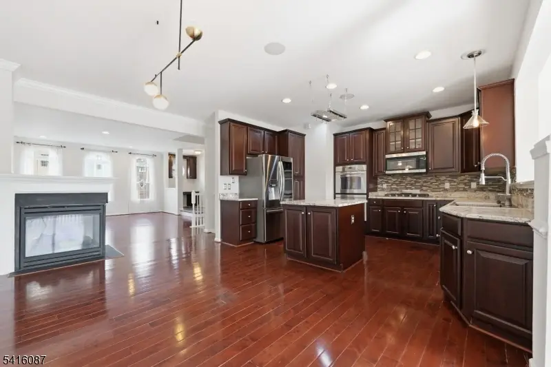 27 Pate Dr, Middletown, NJ 07748 - #1