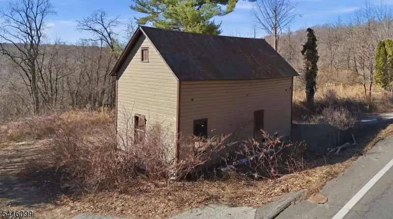 197 E Mill Rd, Long Valley, NJ 07853 - #2