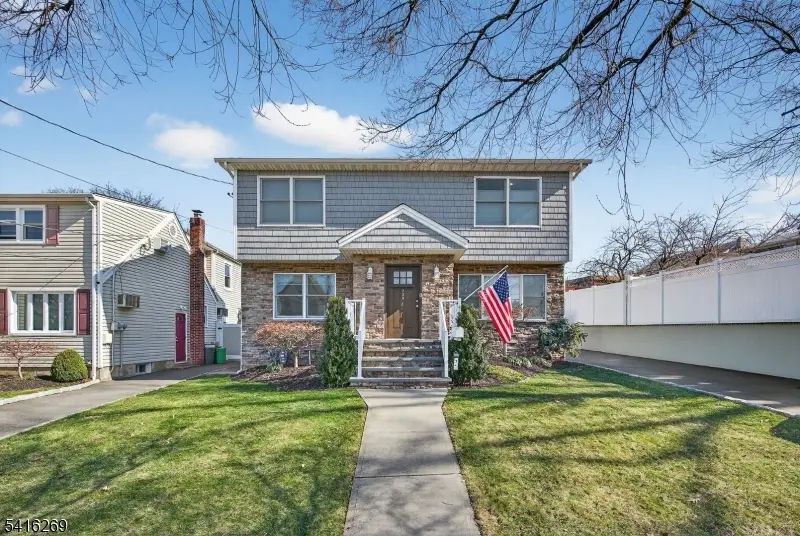 739 5th Ave, Lyndhurst, NJ 07071 - #1