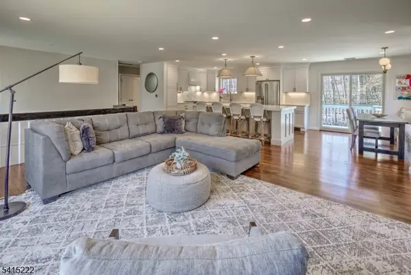 29 Cora Lane, Chester Twp., NJ 07930