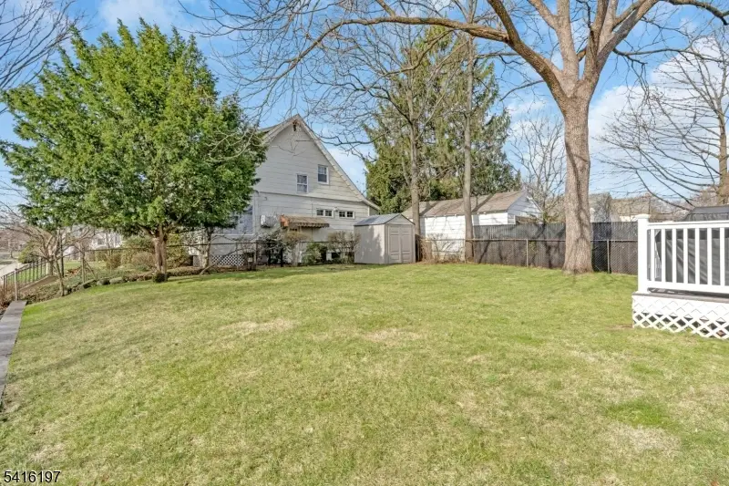 1 Perry Place, Springfield, NJ 07081 - #3