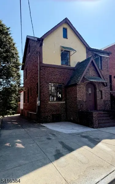 5204 Fairview Ter, West New York, NJ 07093 - #1