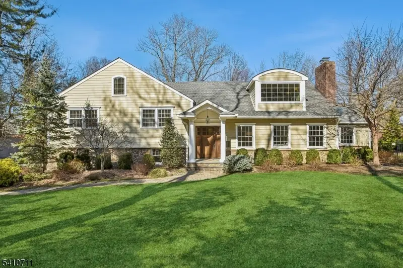 197 Parsonage Hill Rd, Millburn, NJ 07078 - #1