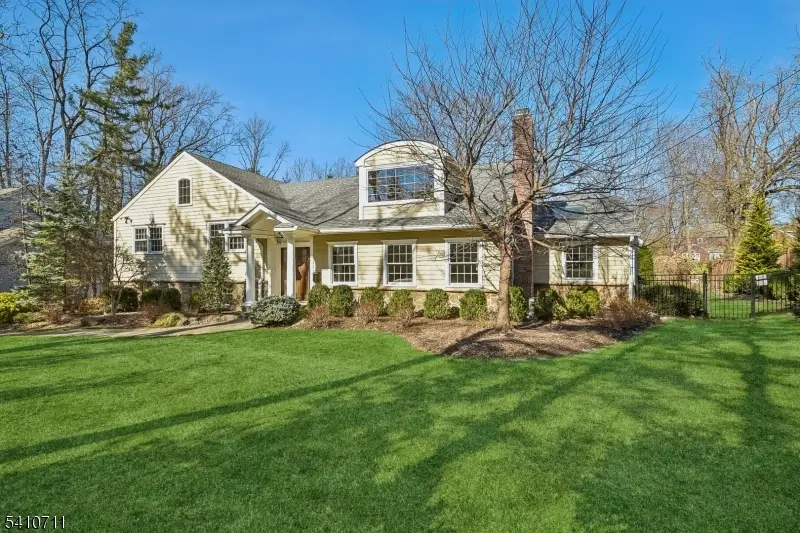 197 Parsonage Hill Rd, Millburn, NJ 07078 - #3