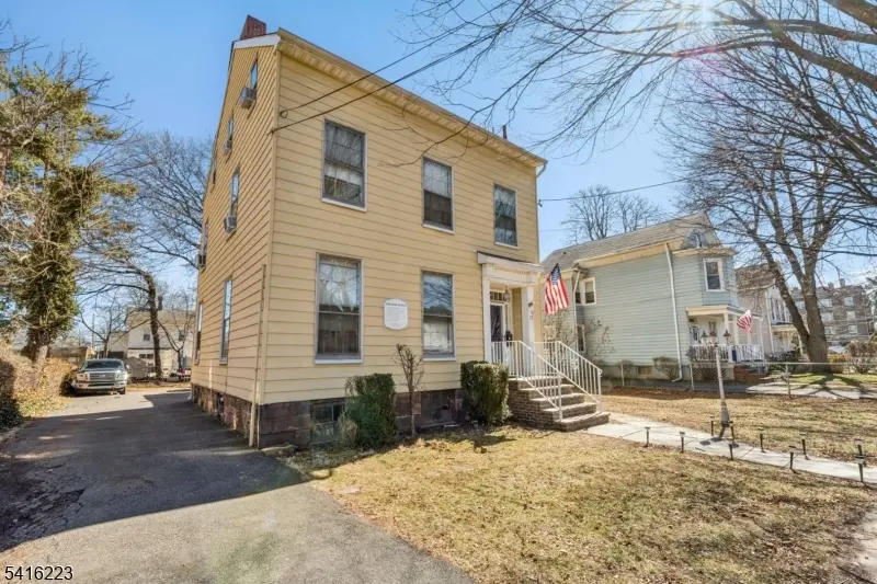 27 Oakland Ave, Bloomfield, NJ 07003 - #1