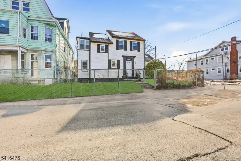 72 Lindsley Ave, Newark, NJ 07106 - #3