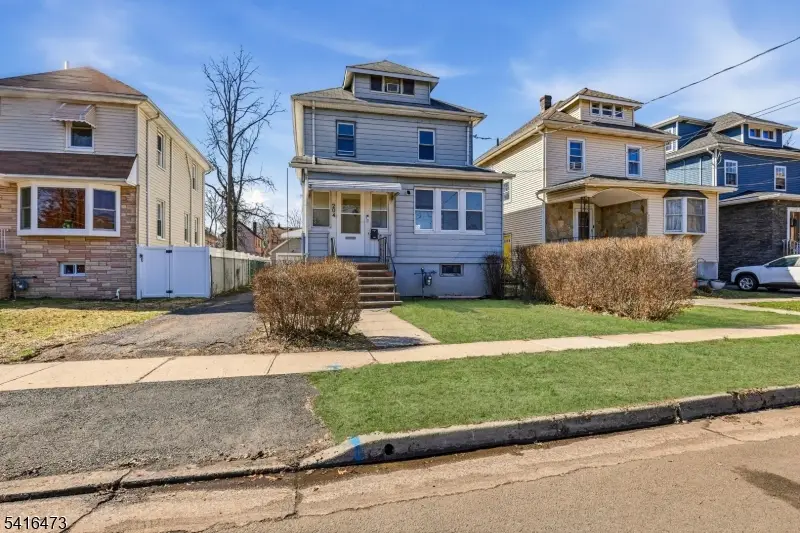 204 Pine St, Roselle, NJ 07203 - #2